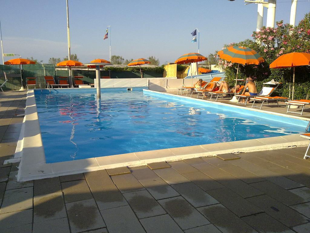 Hotel Emma Nord Rimini Eksteriør bilde